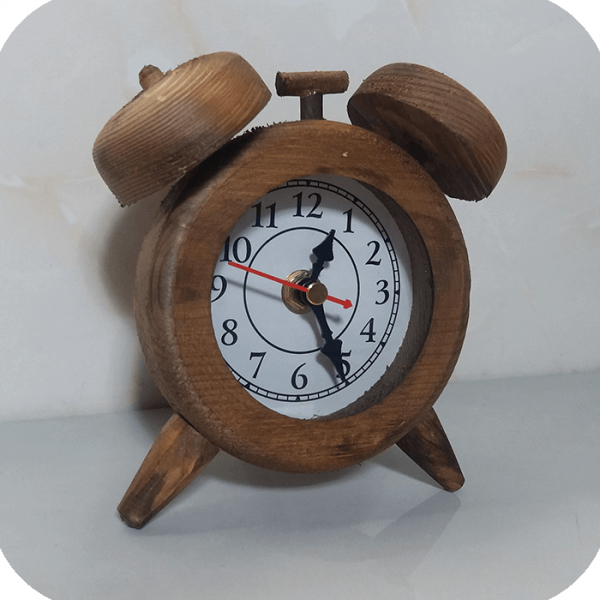 ساعت رومیزی چوبی کوچک